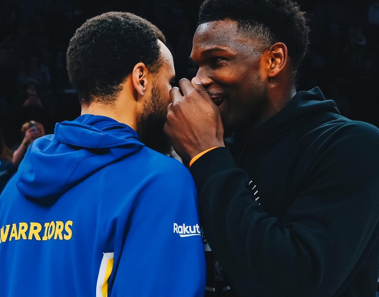 乐鱼-19分大逆转，26分惨败！西部第一伪强队诞生，你们没有冠军相